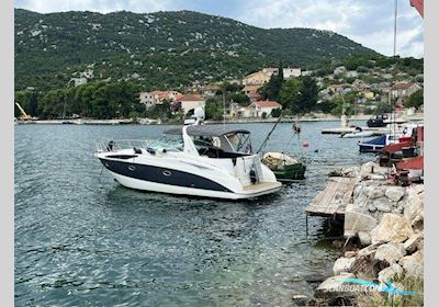Bayliner 325 Motorboat 2006, with CUMMINS MERCRUISER  4.2 TDI engine, Croatia