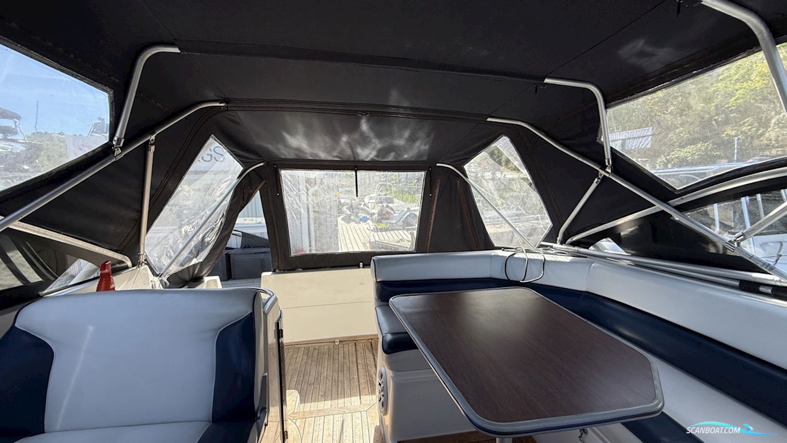 Bayliner 3250 Avanti Sunbridge