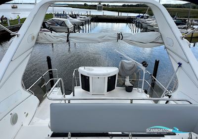 Bayliner 3587 Motorboat 1995, with Hino engine, Denmark