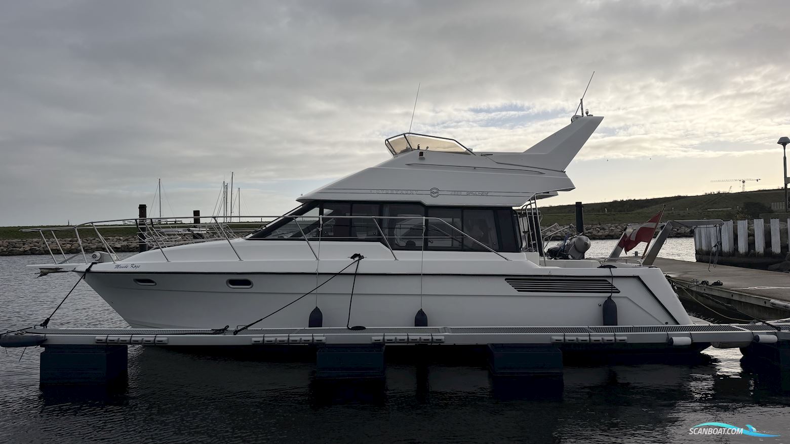 Bayliner 3688 Fly