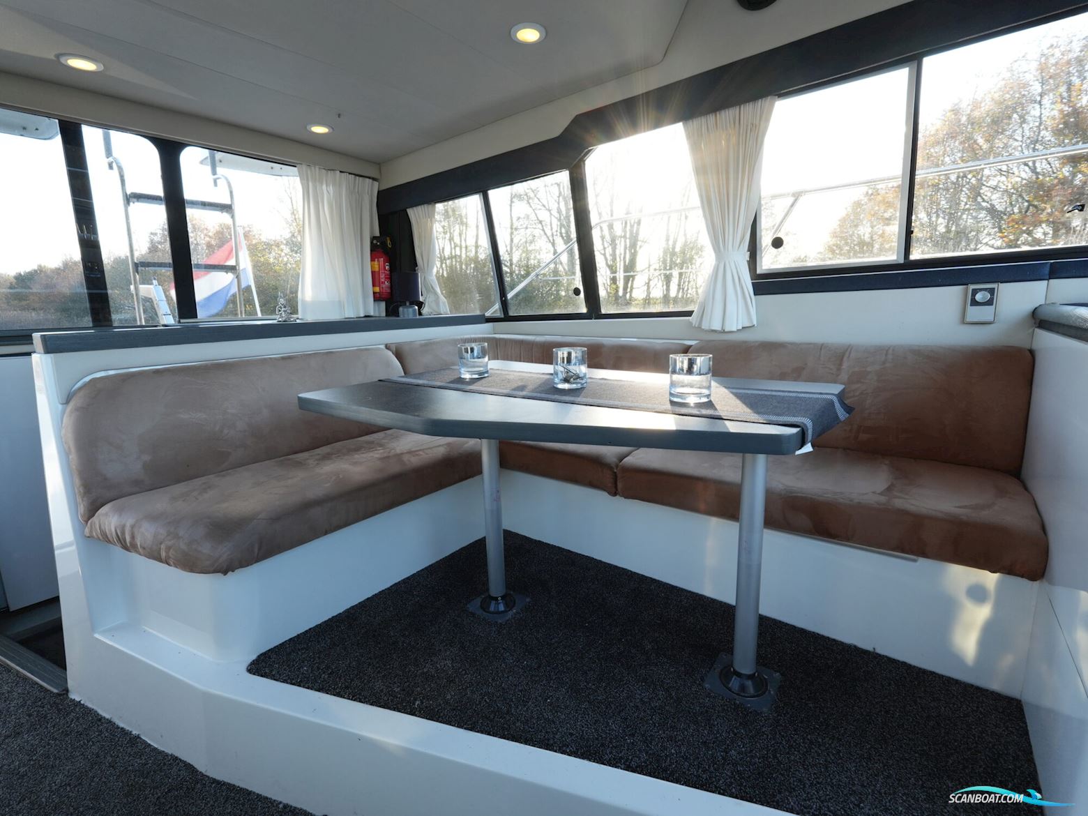 Bayliner 3688 Flybridge