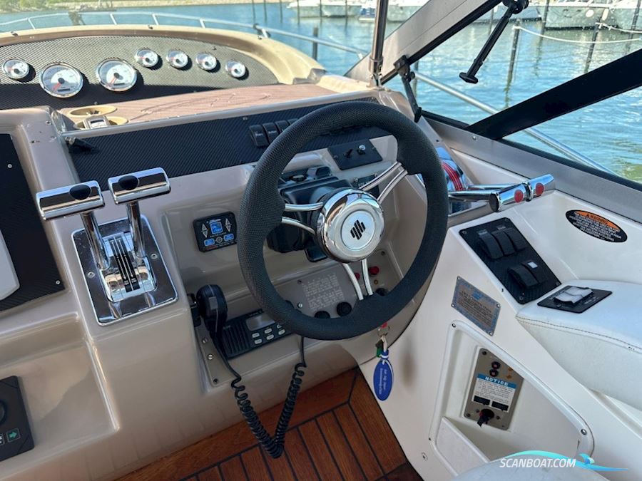 Bayliner 4085 Avanti