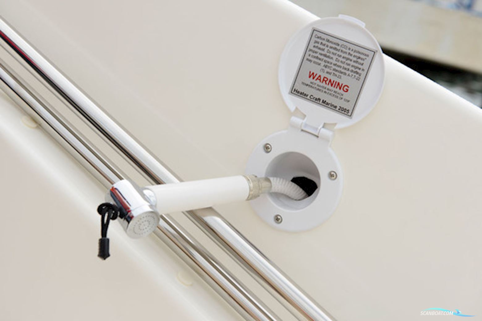 Bayliner 742R Cuddy med MerCruiser sterndrive