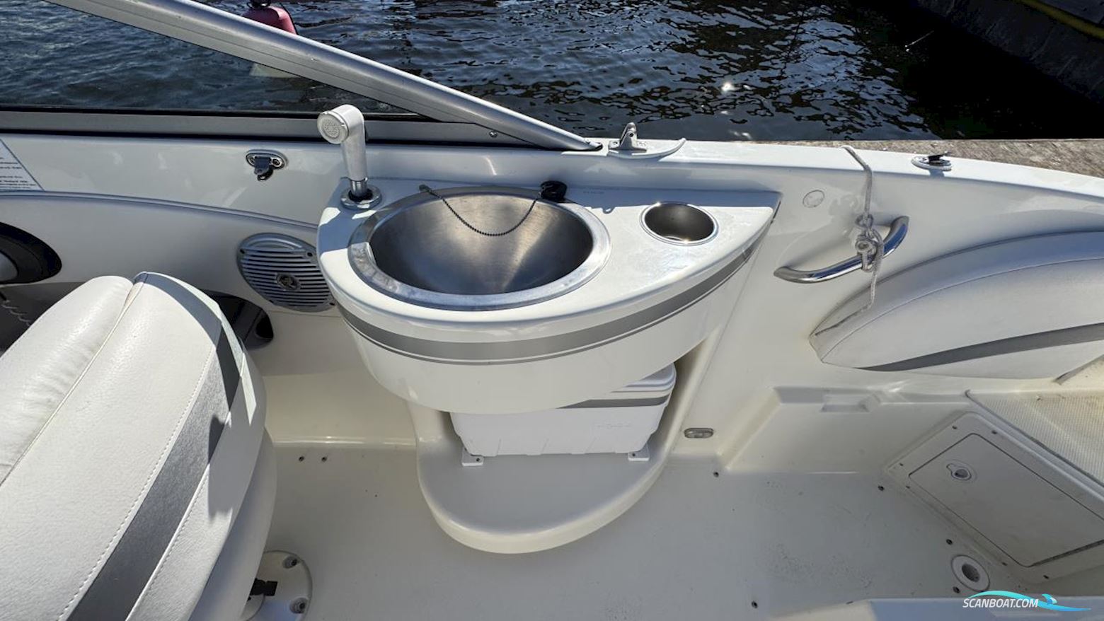 Bayliner 802