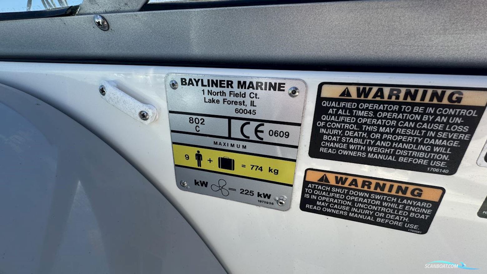 Bayliner 802