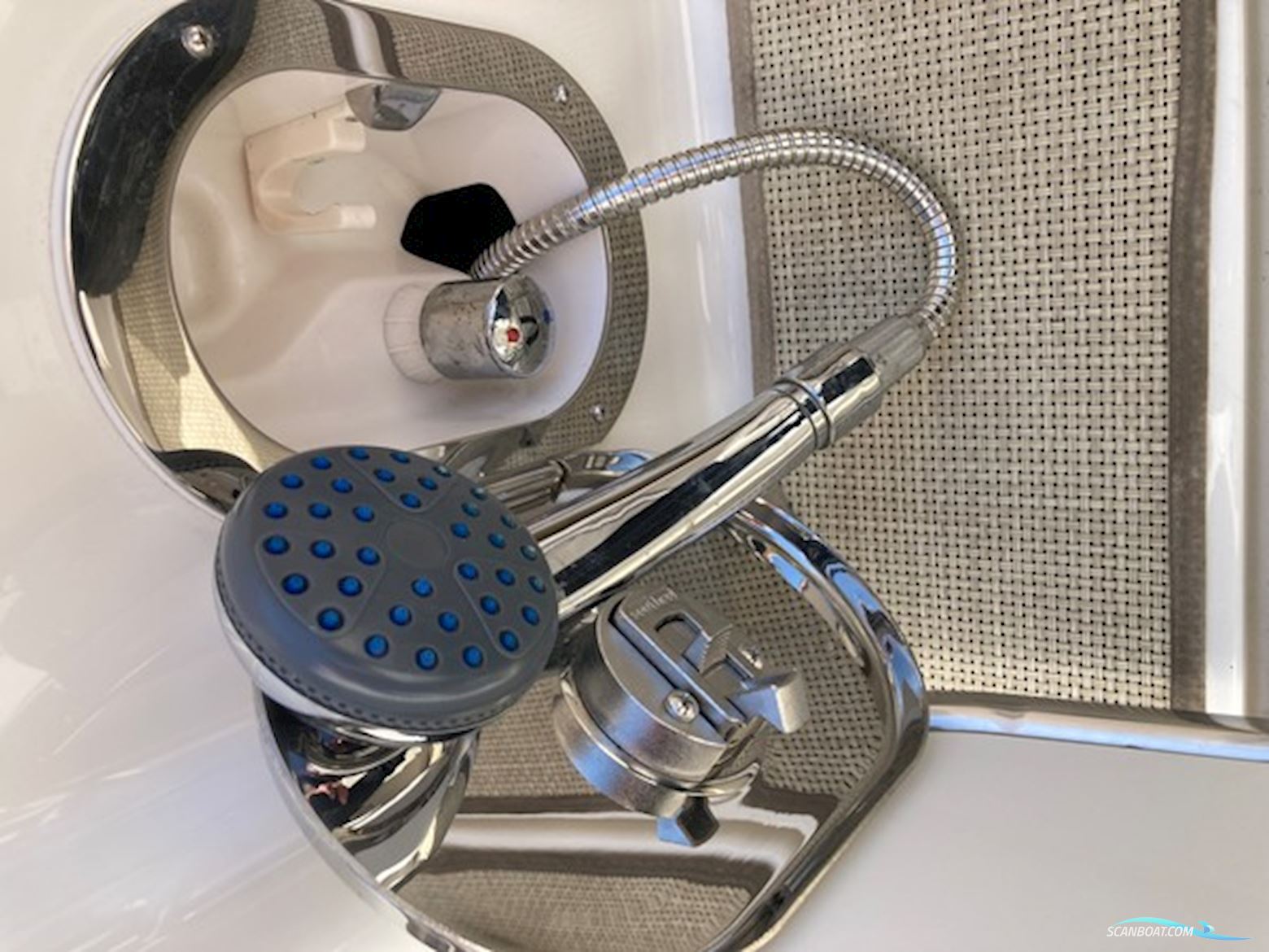 Bayliner 842 (nedsat 200.000,- )