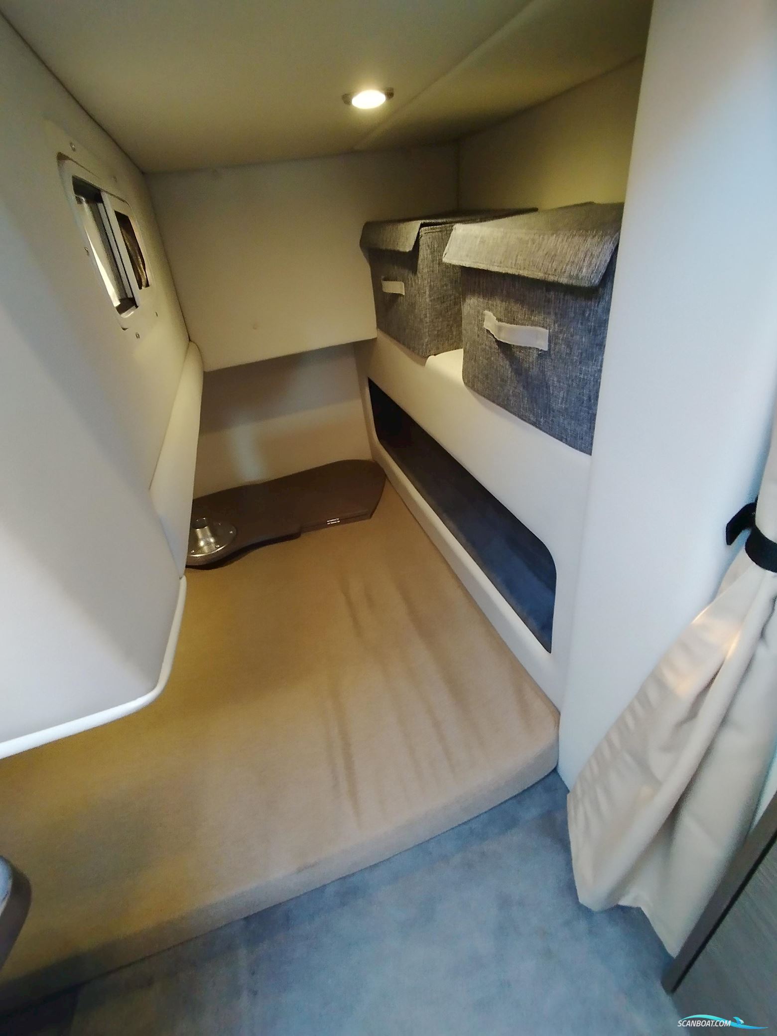 Bayliner 855 Cruiser