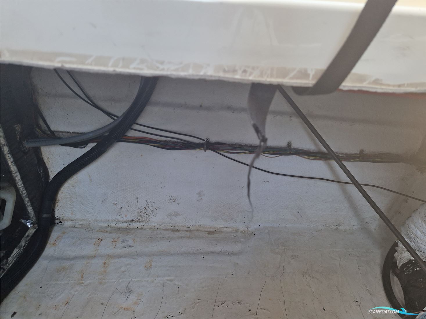 Bayliner Avanti 3055