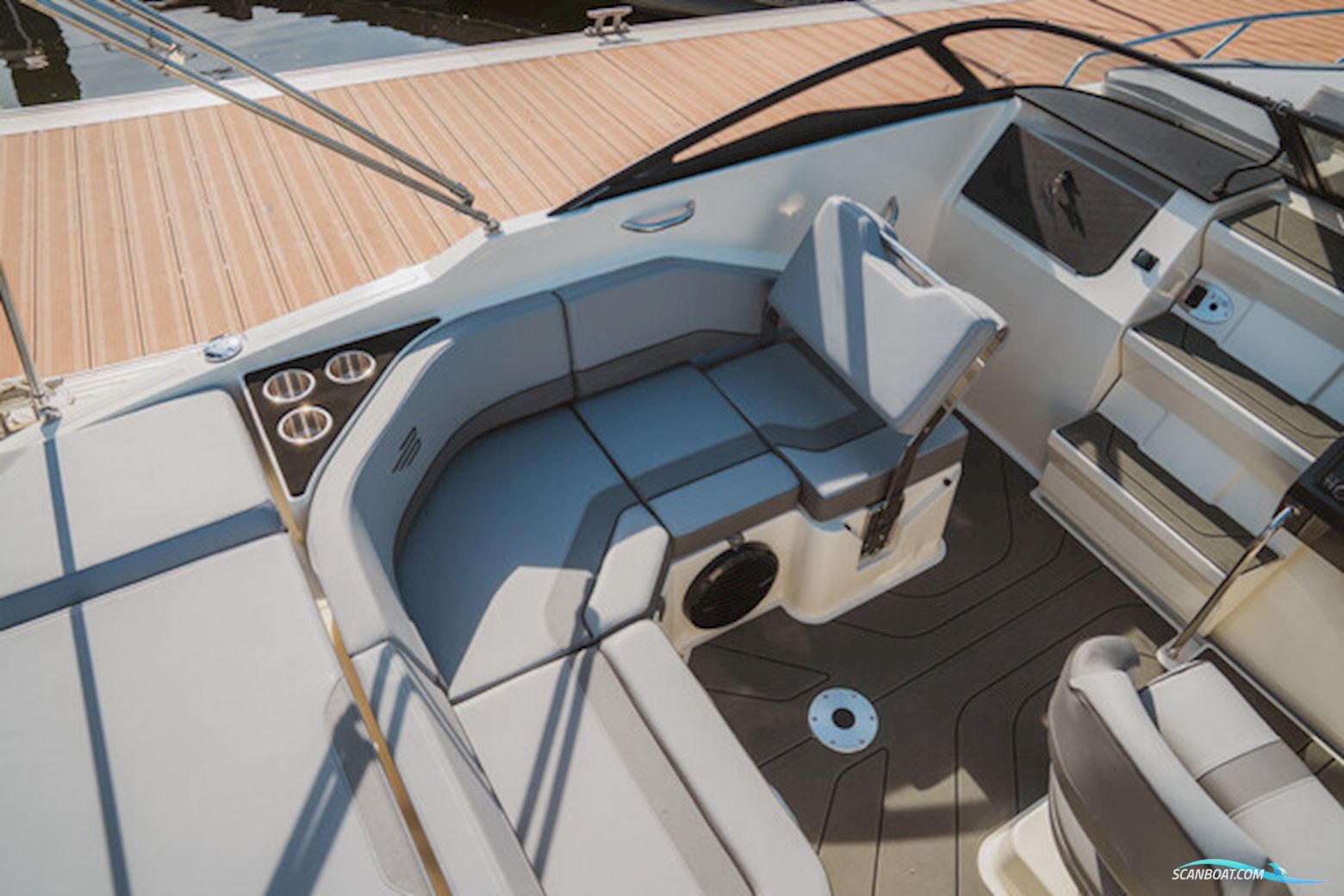 Bayliner C21 Cuddy med Mercruiser sterndrive