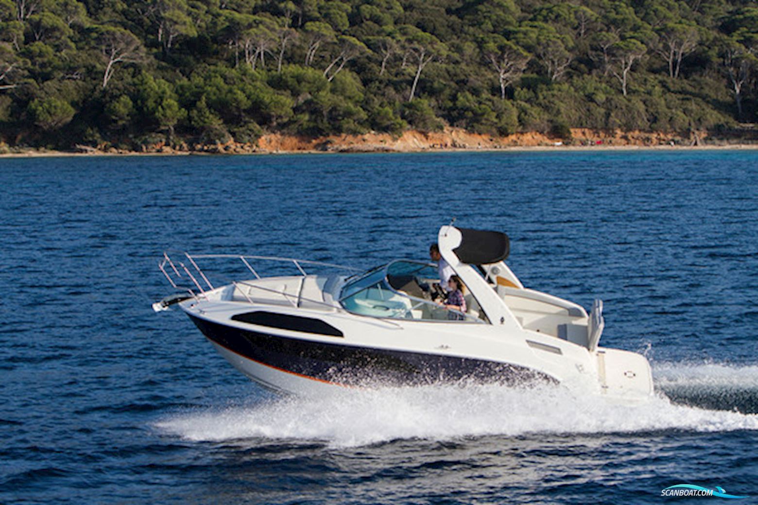 Bayliner Ciera 8 med Mercruiser sterndrive