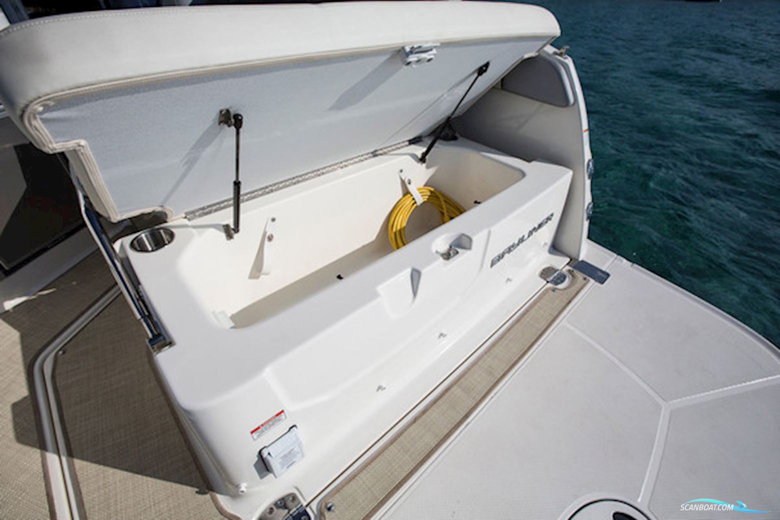 Bayliner Ciera 8 med Mercruiser sterndrive