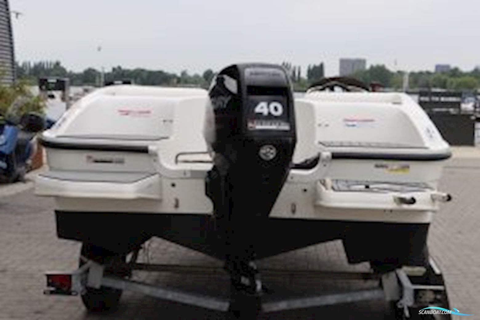 Bayliner Element E-16