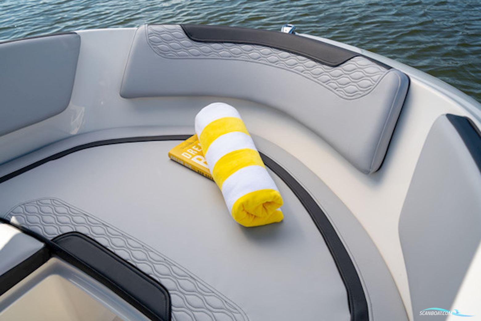 Bayliner M15 med Mercury F60 ELPT-EFI og udstyr