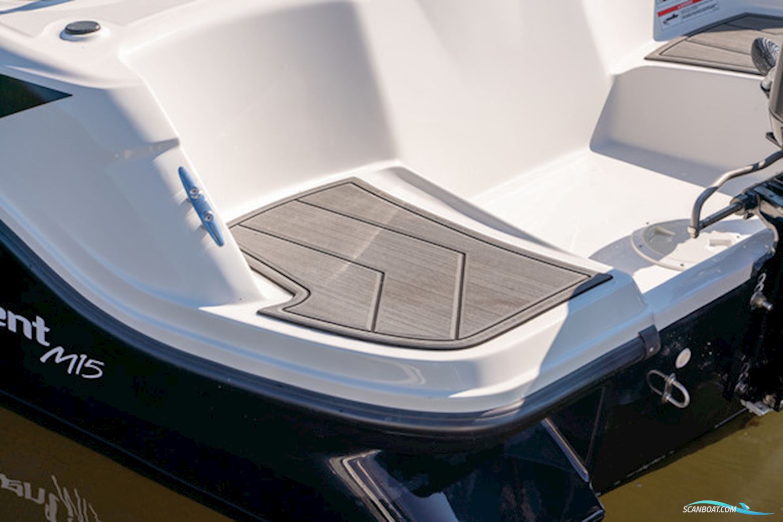 Bayliner M15 med Mercury F60 ELPT-EFI og udstyr