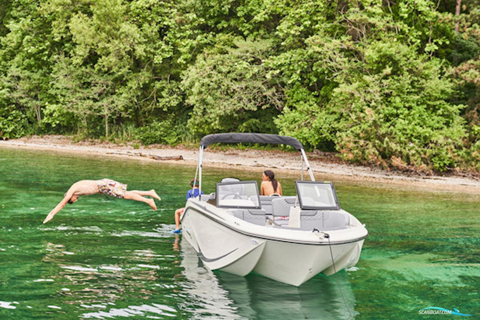 Bayliner M19 med 115 hk Mercury-EFI XL CT 2,1L - med udstyr - TILBUD