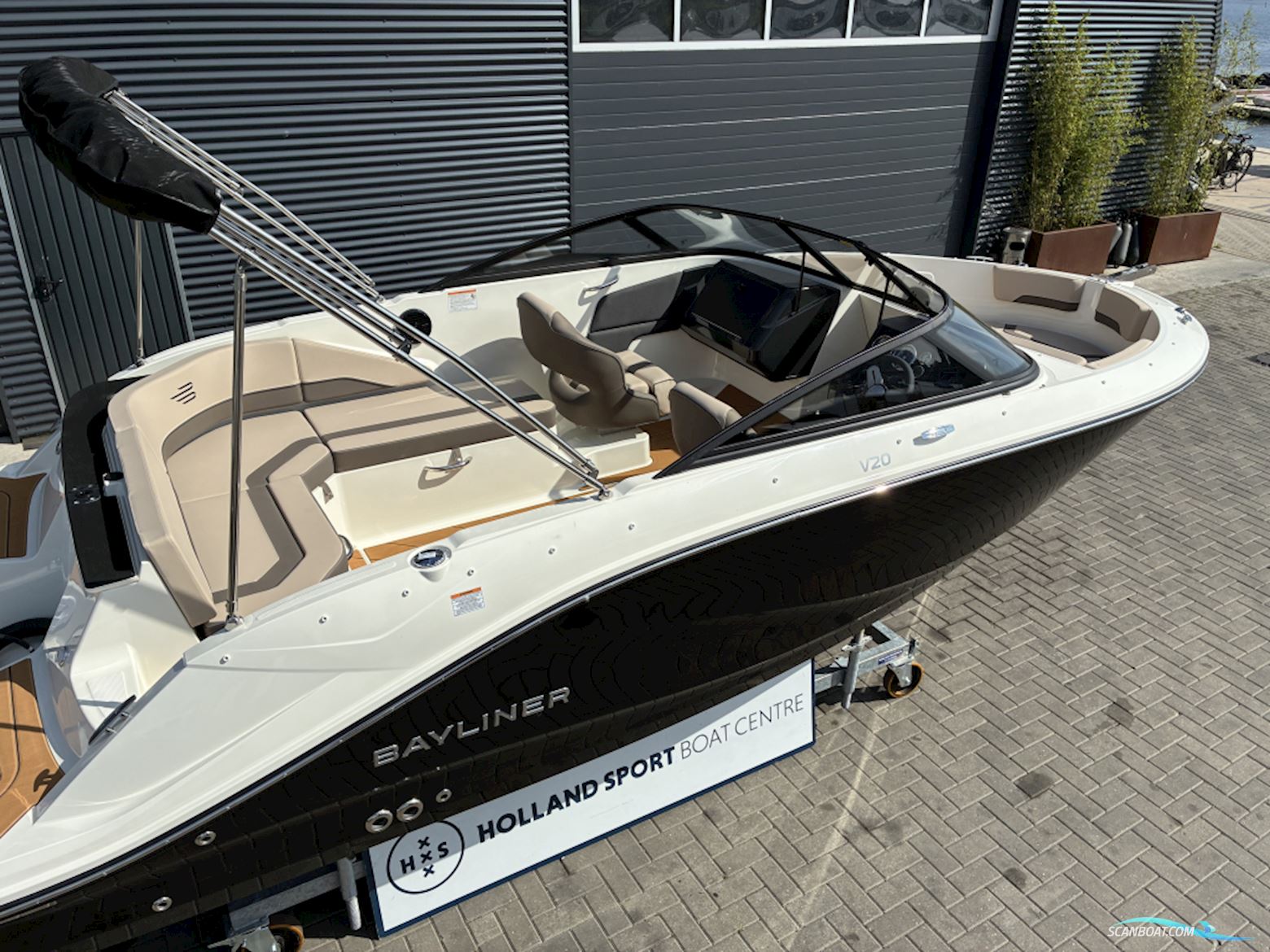 Bayliner V20
