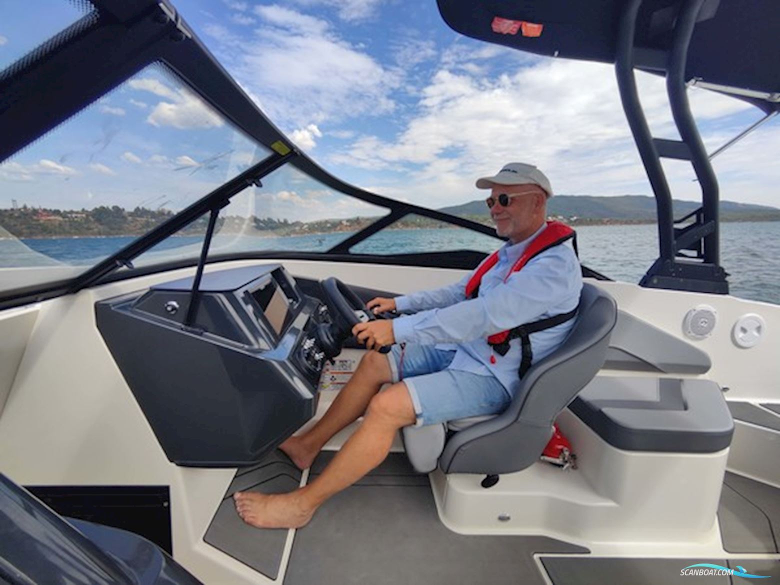 Bayliner V20i med MerCruiser sterndrive