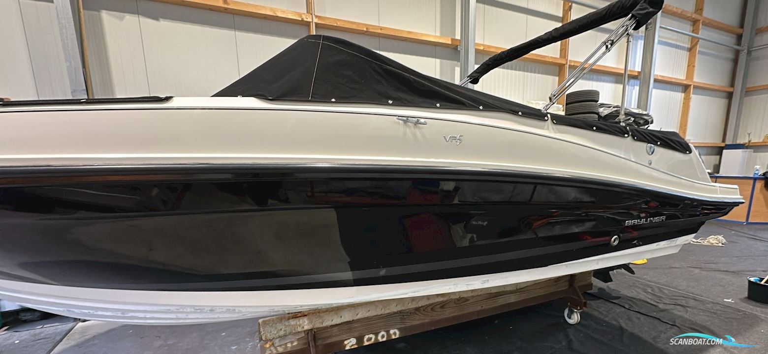 Bayliner VR 5 BOWRIDER - 4,5 V6 200 PS
