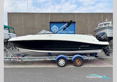Bayliner VR5 Bowrider OB Motorboat 2019, with Mercury engine, Denmark