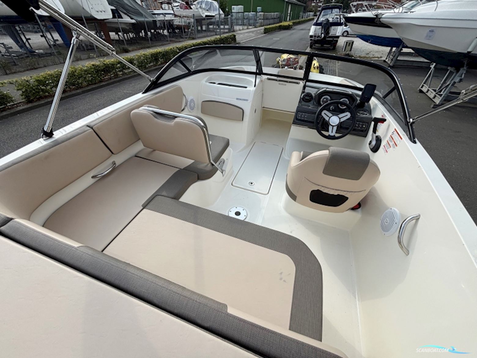 Bayliner VR5 Bowrider OB