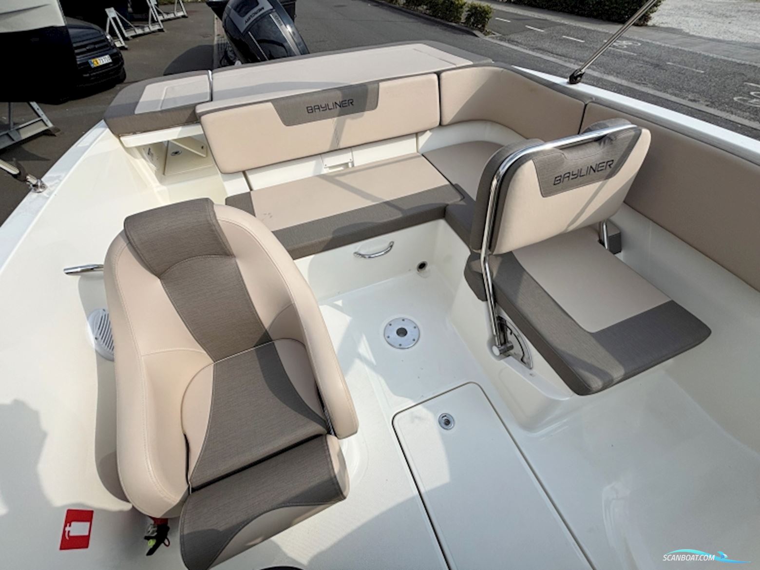 Bayliner VR5 Bowrider OB