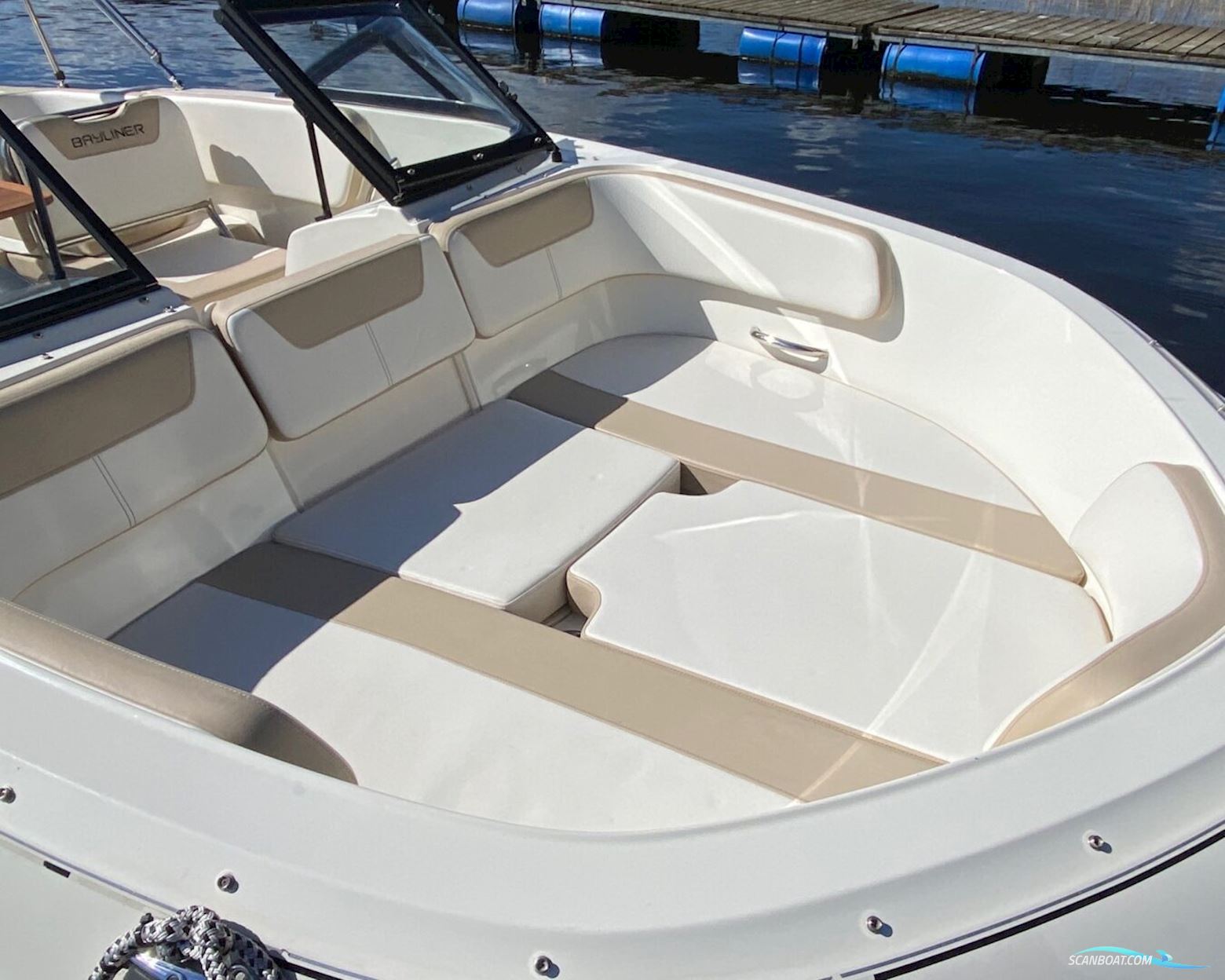 Bayliner VR5 Bowrider