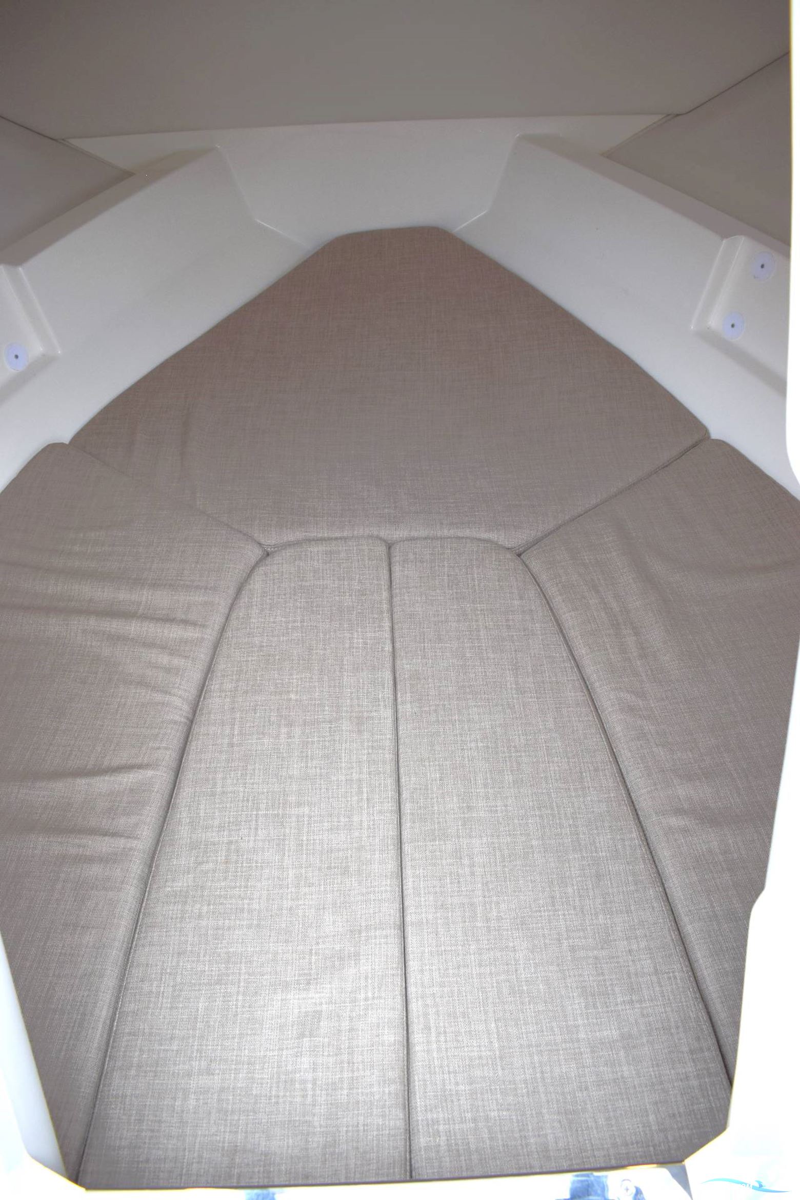 Bayliner VR5 Cuddy - Mercury F150 HK/Udstyr