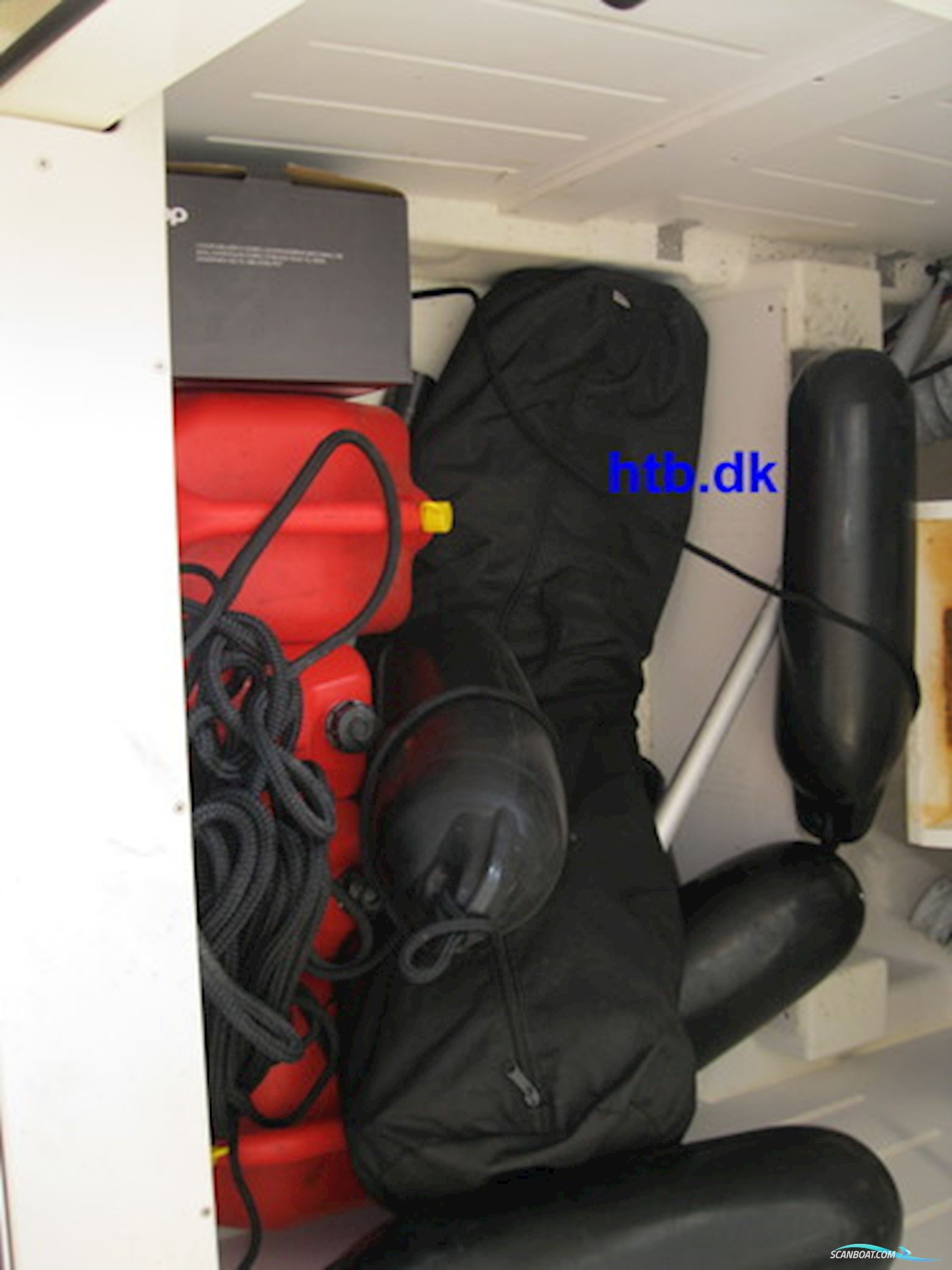 Bayliner VR5 Cuddy Cabin m/Mercury F175 hk V6 4-takt