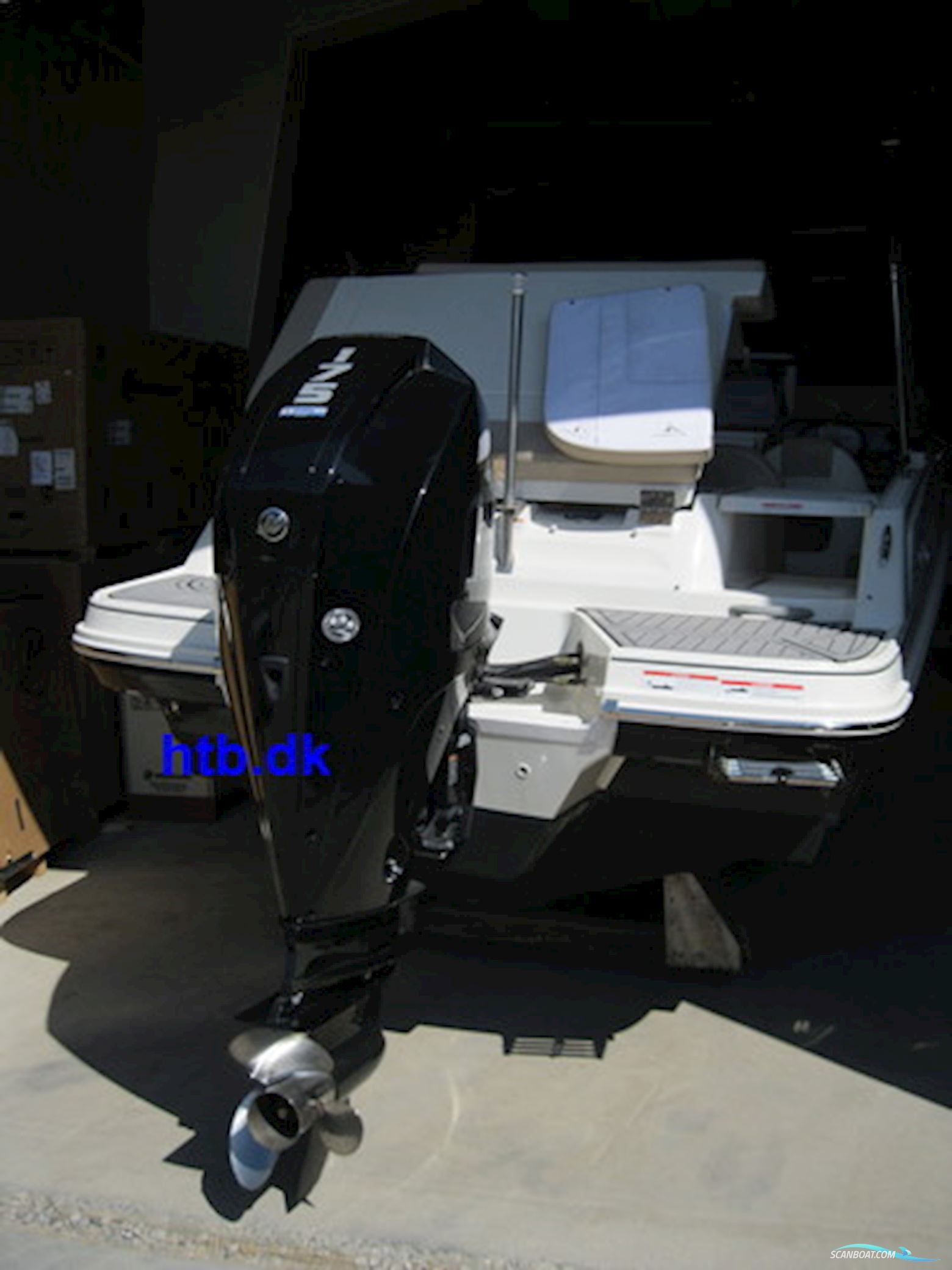 Bayliner VR5 Cuddy Cabin m/Mercury F175 hk V6 4-takt