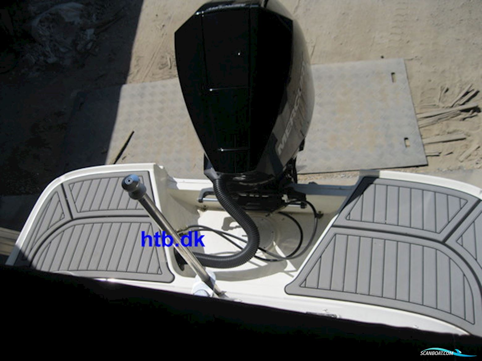 Bayliner VR5 Cuddy Cabin m/Mercury F175 hk V6 4-takt