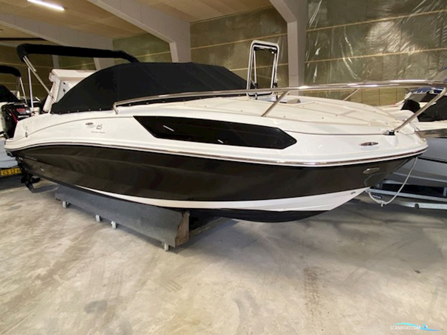 Bayliner VR5 Cuddy Cabin m/Mercury F175 hk V6 4-takt