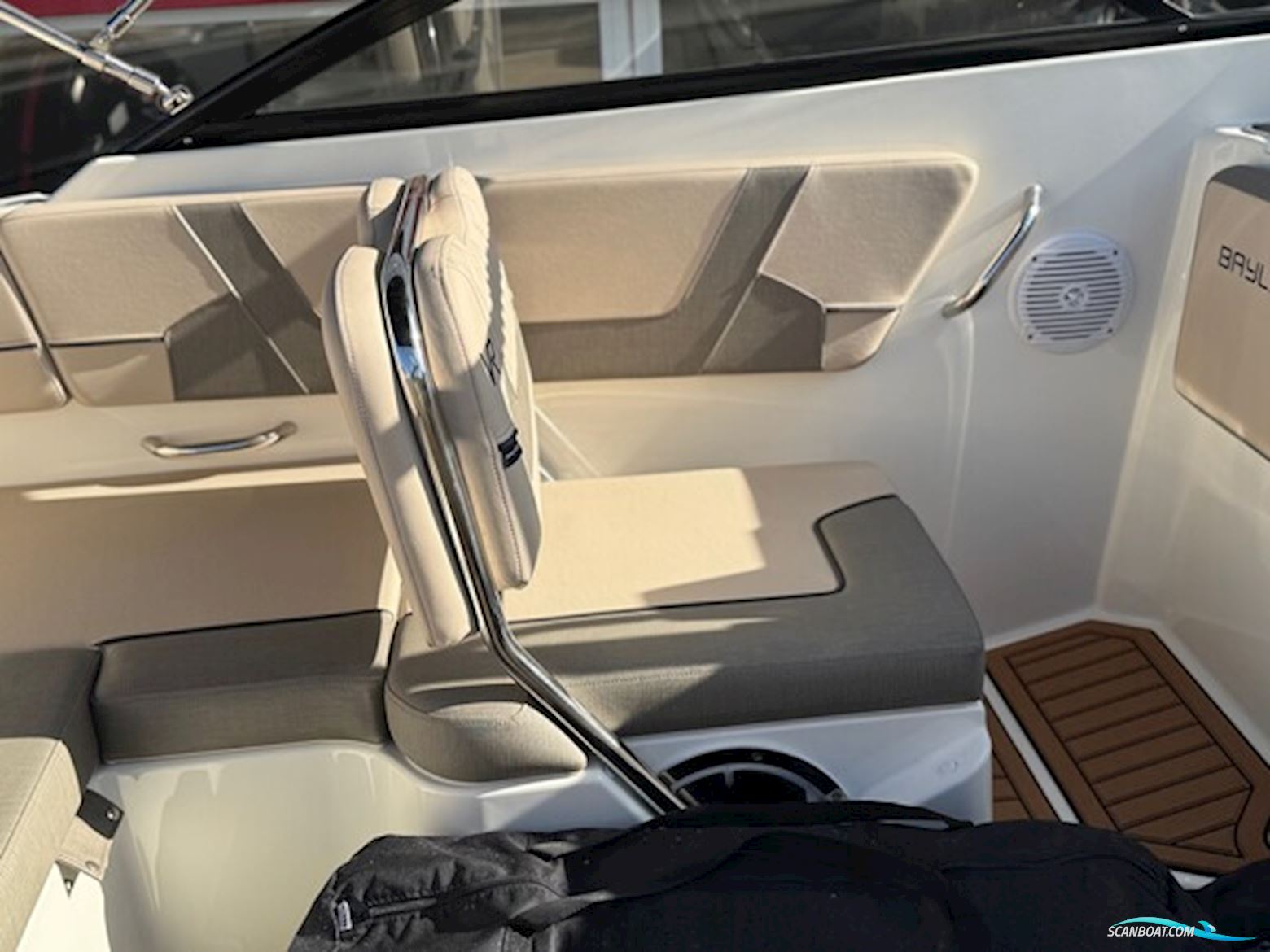 Bayliner VR5 Cuddy Med F150 Mercury-Efi XL 3,0L - Inkl. Udstyr - Solgt