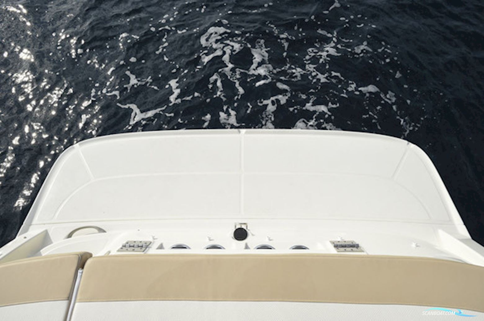 Bayliner VR5 Cuddy med Mercruiser sterndrive