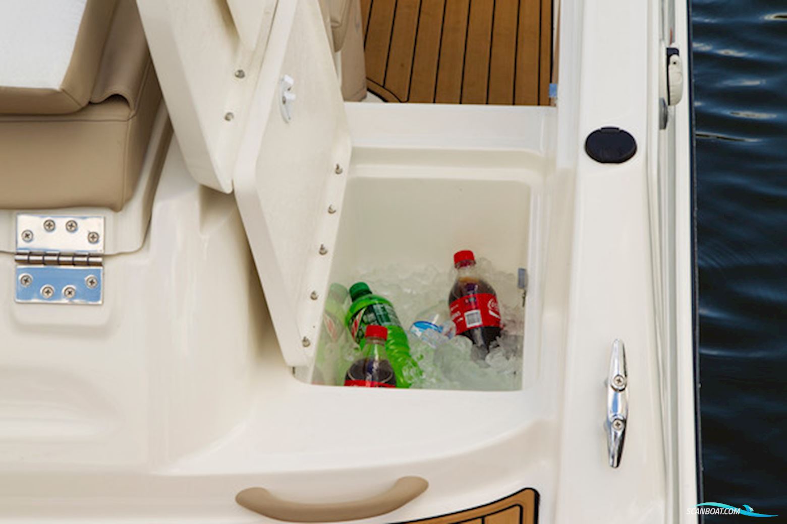 Bayliner VR5 med MerCruiser sterndrive