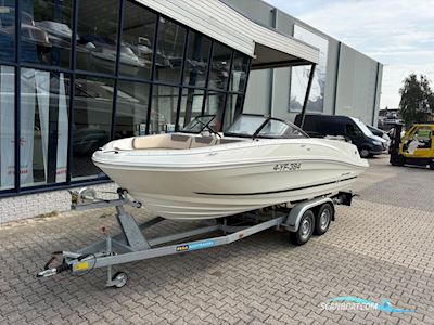 Bayliner VR5 Motorboat 2020, with Mercury engine, The Netherlands