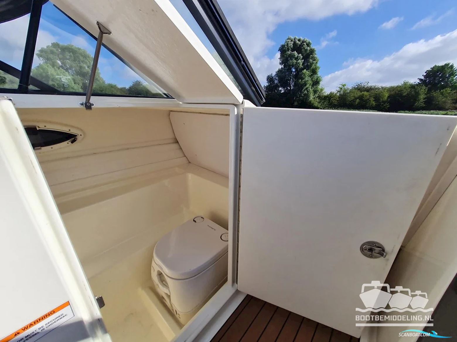 Bayliner VR6 Bowrider