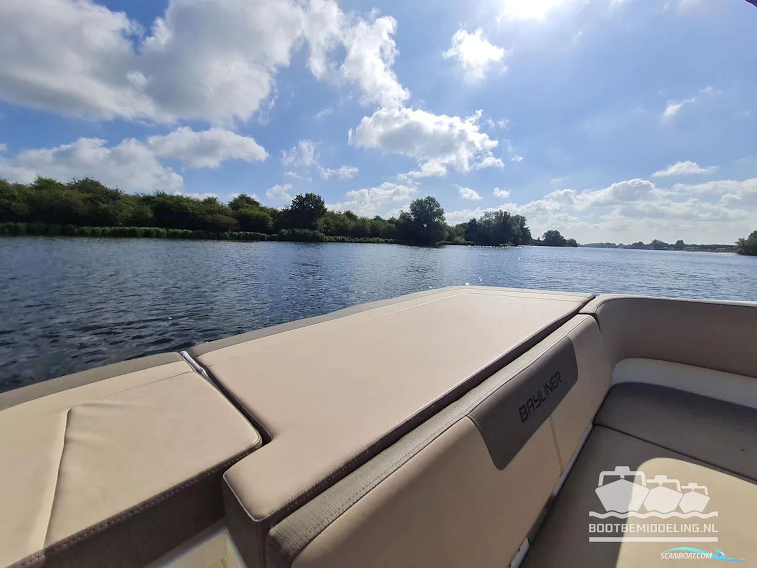 Bayliner VR6 Bowrider