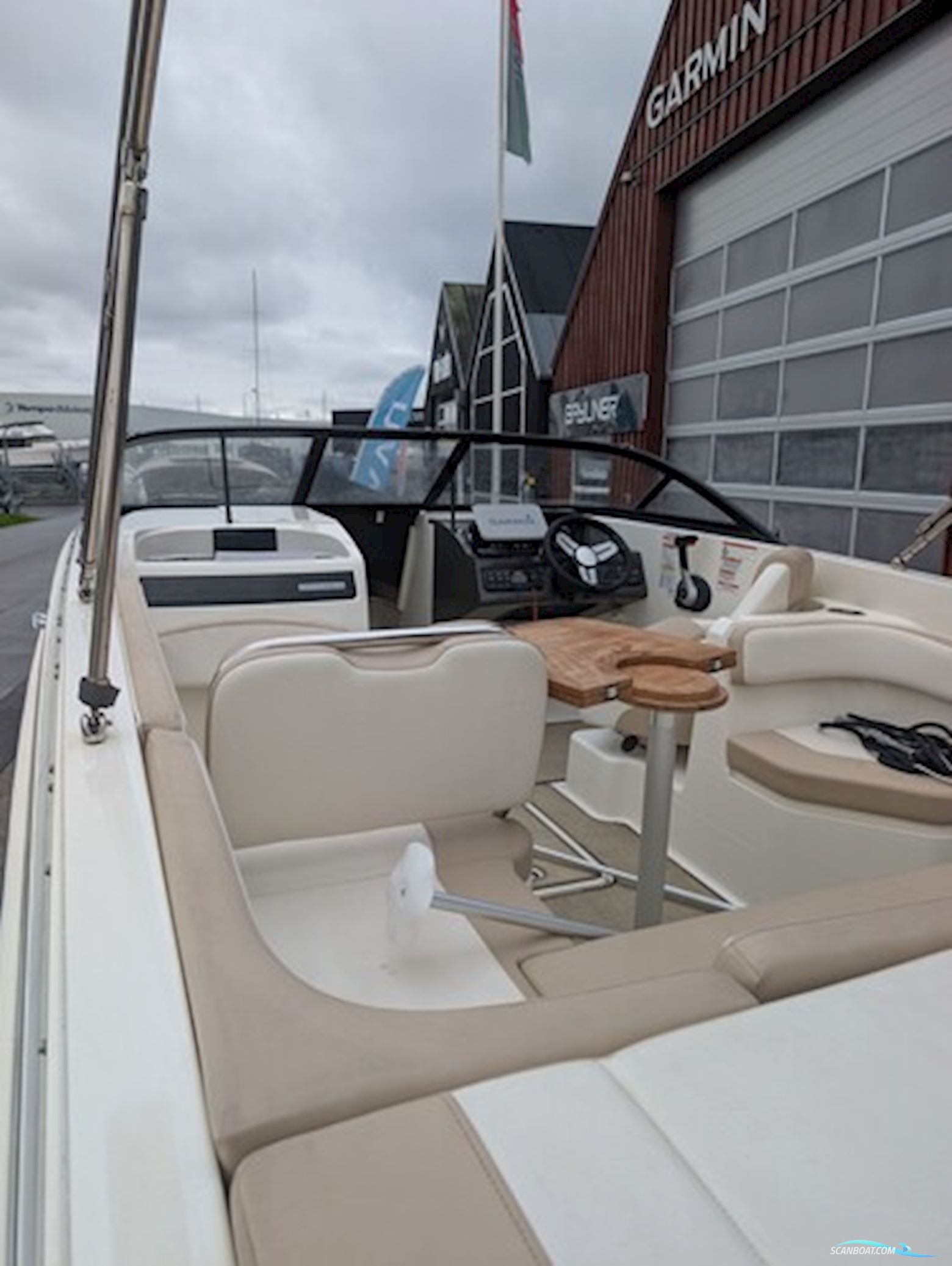 Bayliner VR6 Bowrider