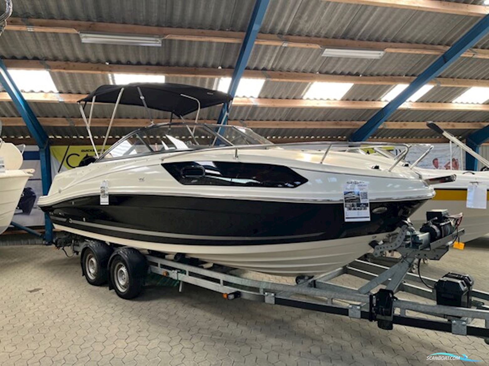 Bayliner VR6 Cuddy med F200 Mercury-EFI 4 takt DS XL V6 3,4L - Anvisningssalg.