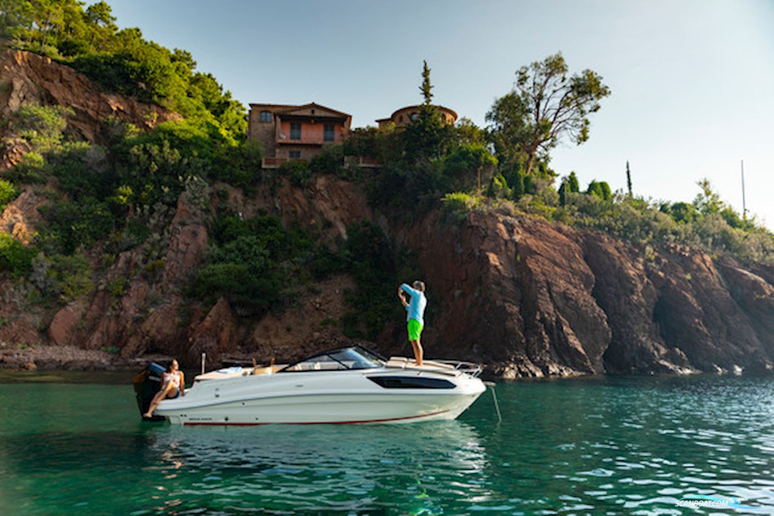 Bayliner VR6 OB Cuddy