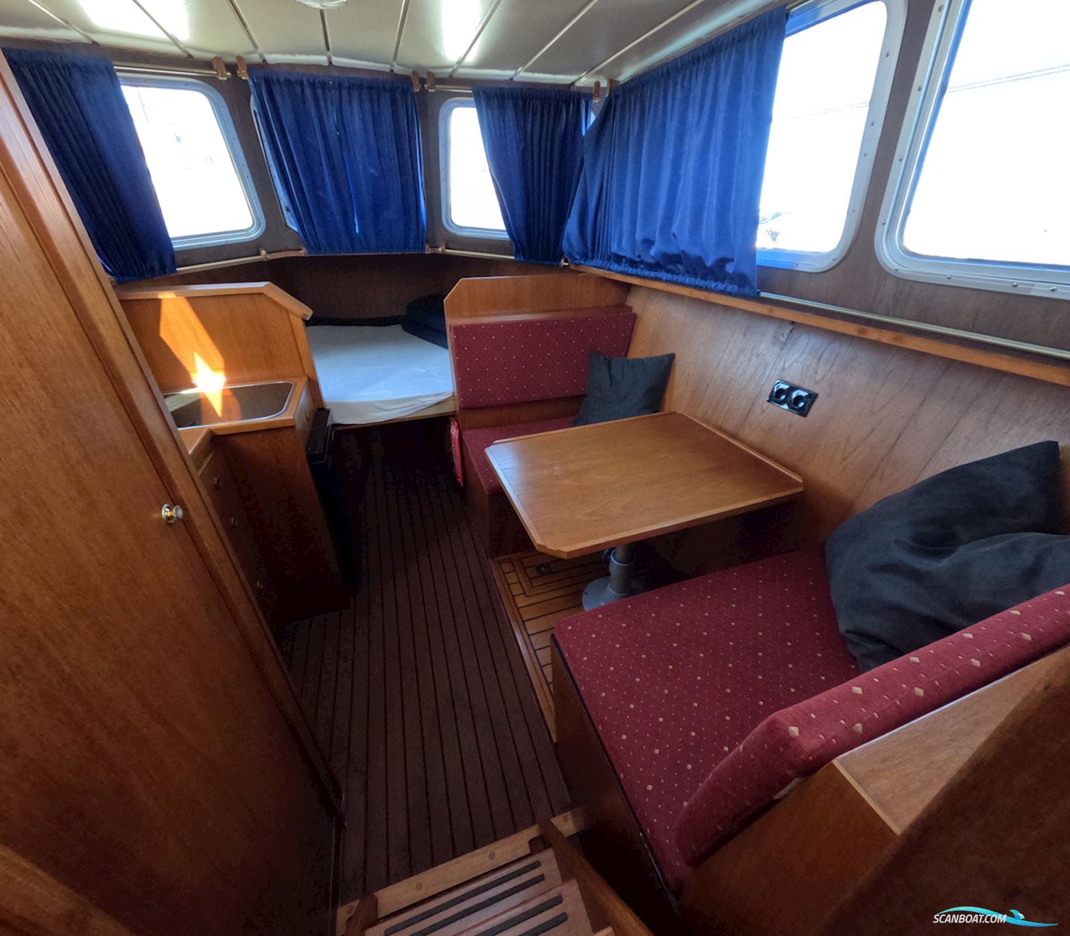 Beachcraft  850 Refit