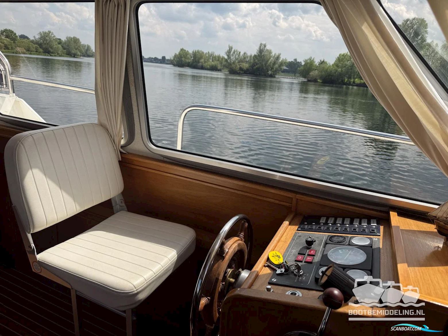 BEACHCRAFT 1000 AK