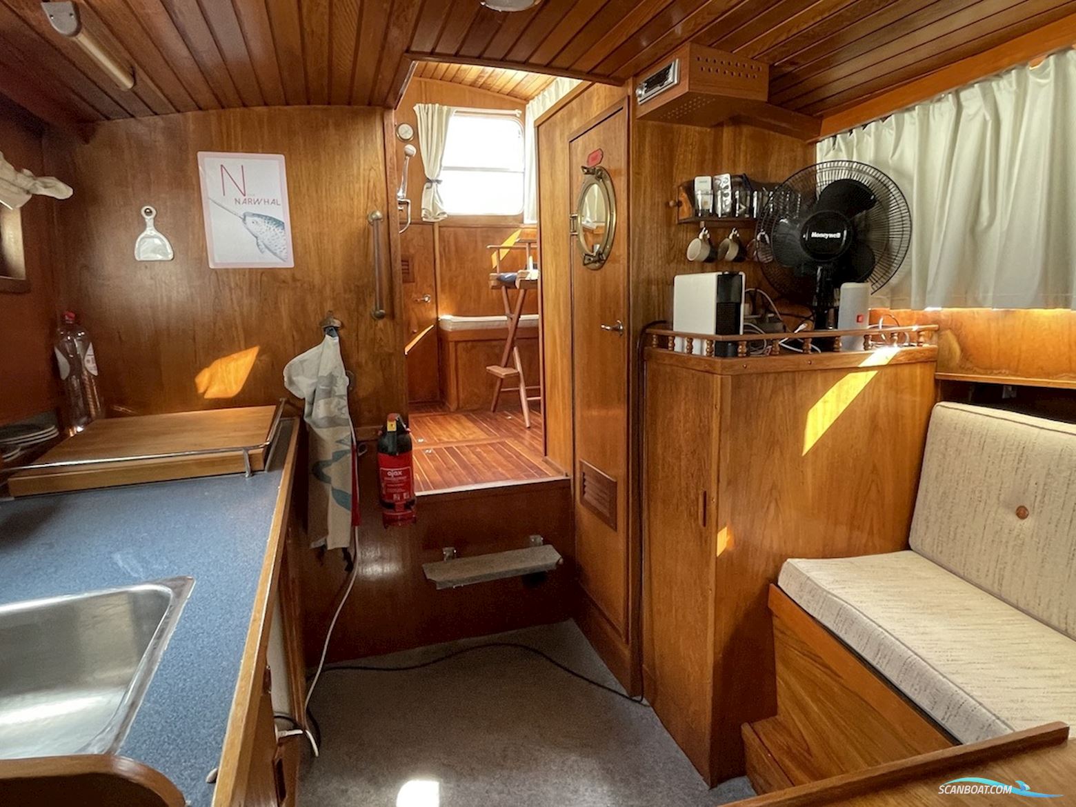 Beenhakker kotter 900