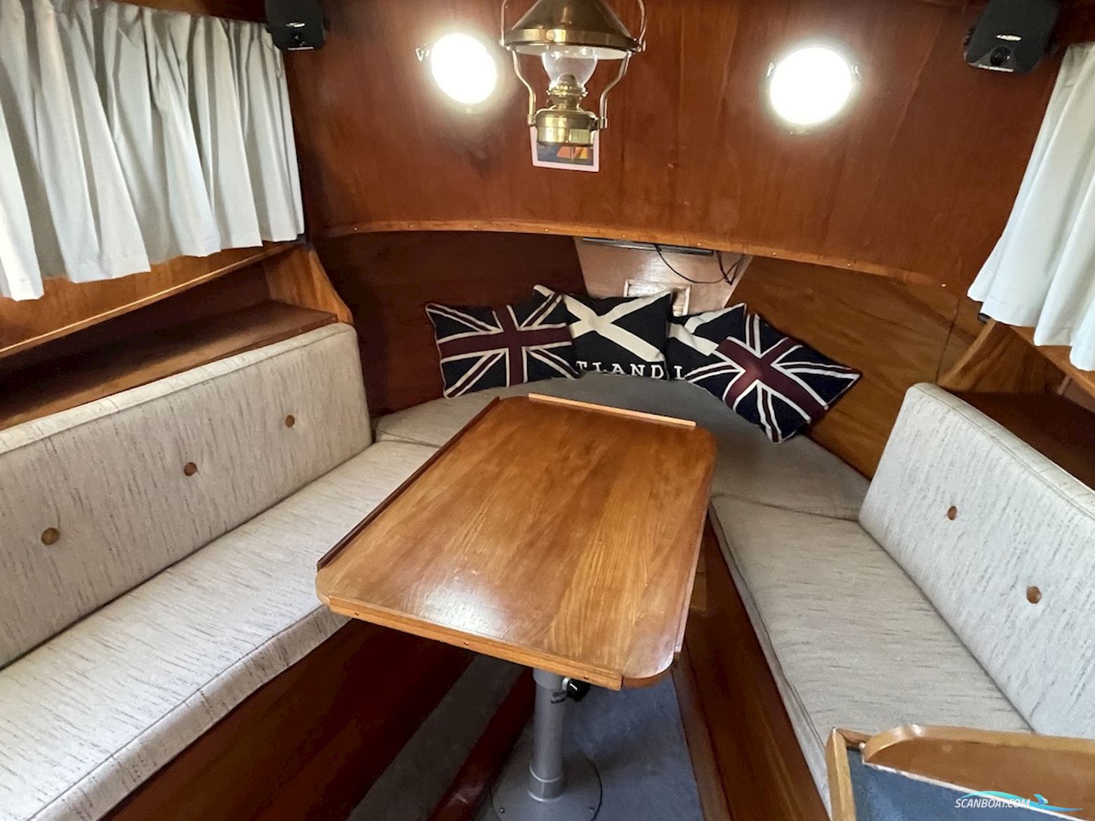 Beenhakker kotter 900