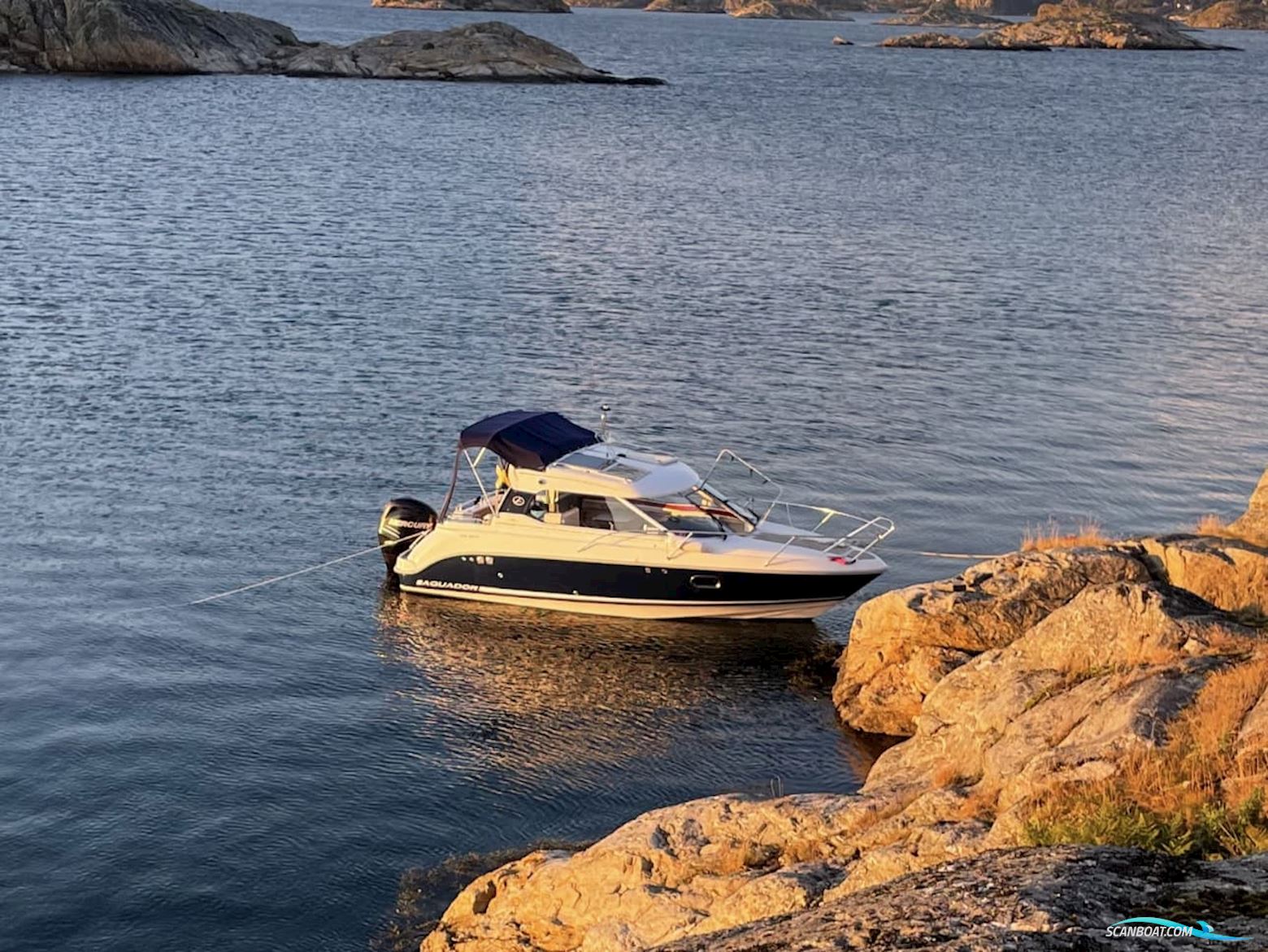 Begagnad Aquador 22 C -11 Motorboat 2011, with Mercury Verado 200 engine, Sweden