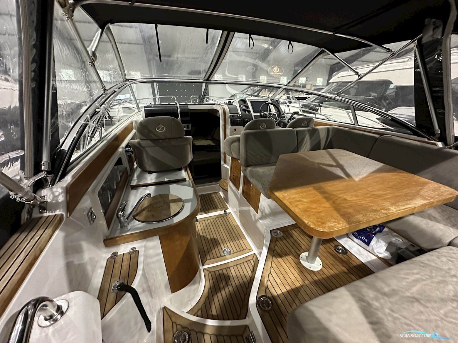 Begagnad Aquador 27 DC -17