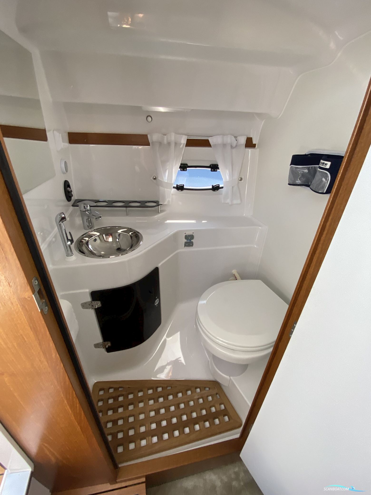 Begagnad Aquador 28 HT -21