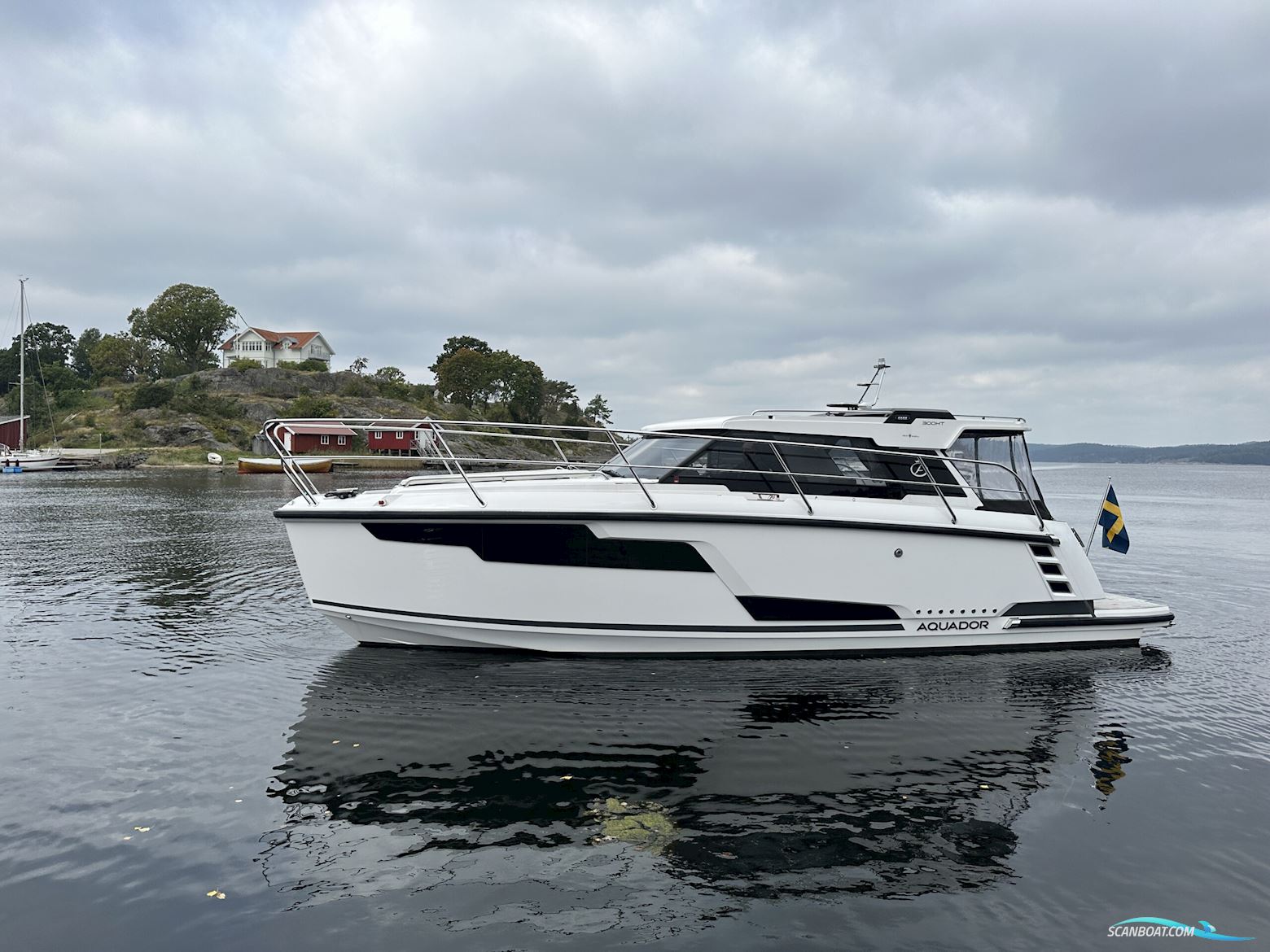 Begagnad Aquador 300 HT -24 Motorboat 2024, with Yanmar Diesel 370 hk engine, Sweden