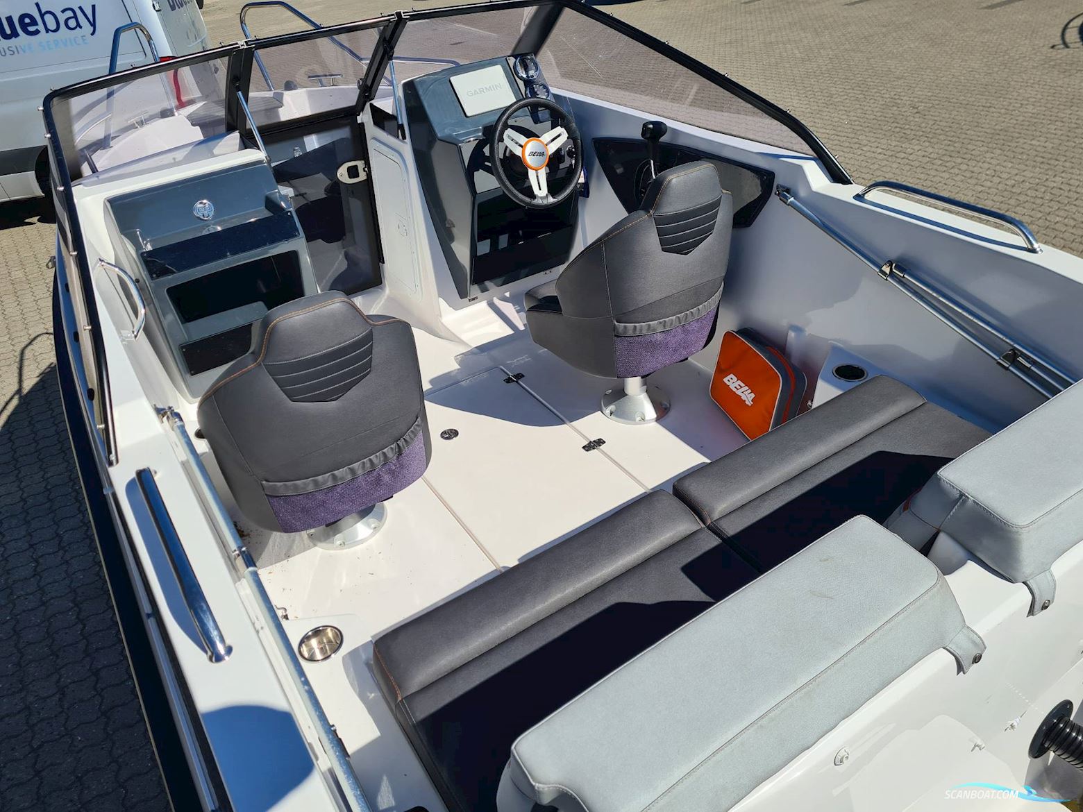 Bella 500 BR - 80 HK Mercury/Udstyr