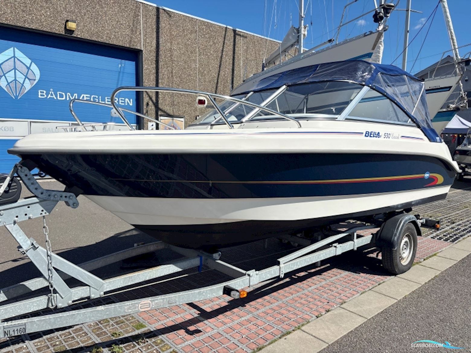 Bella 530 Excel Bowrider